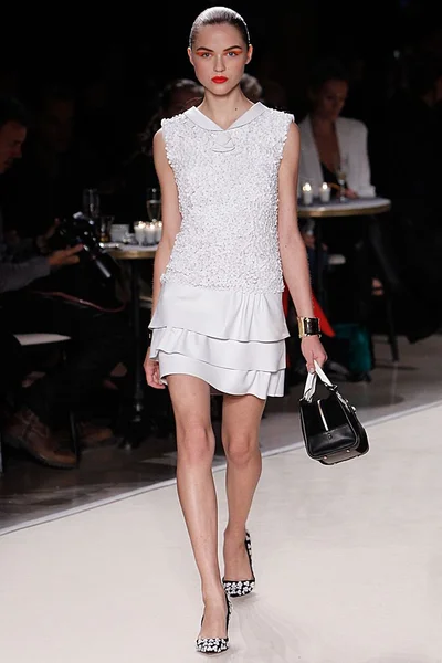 Look 26